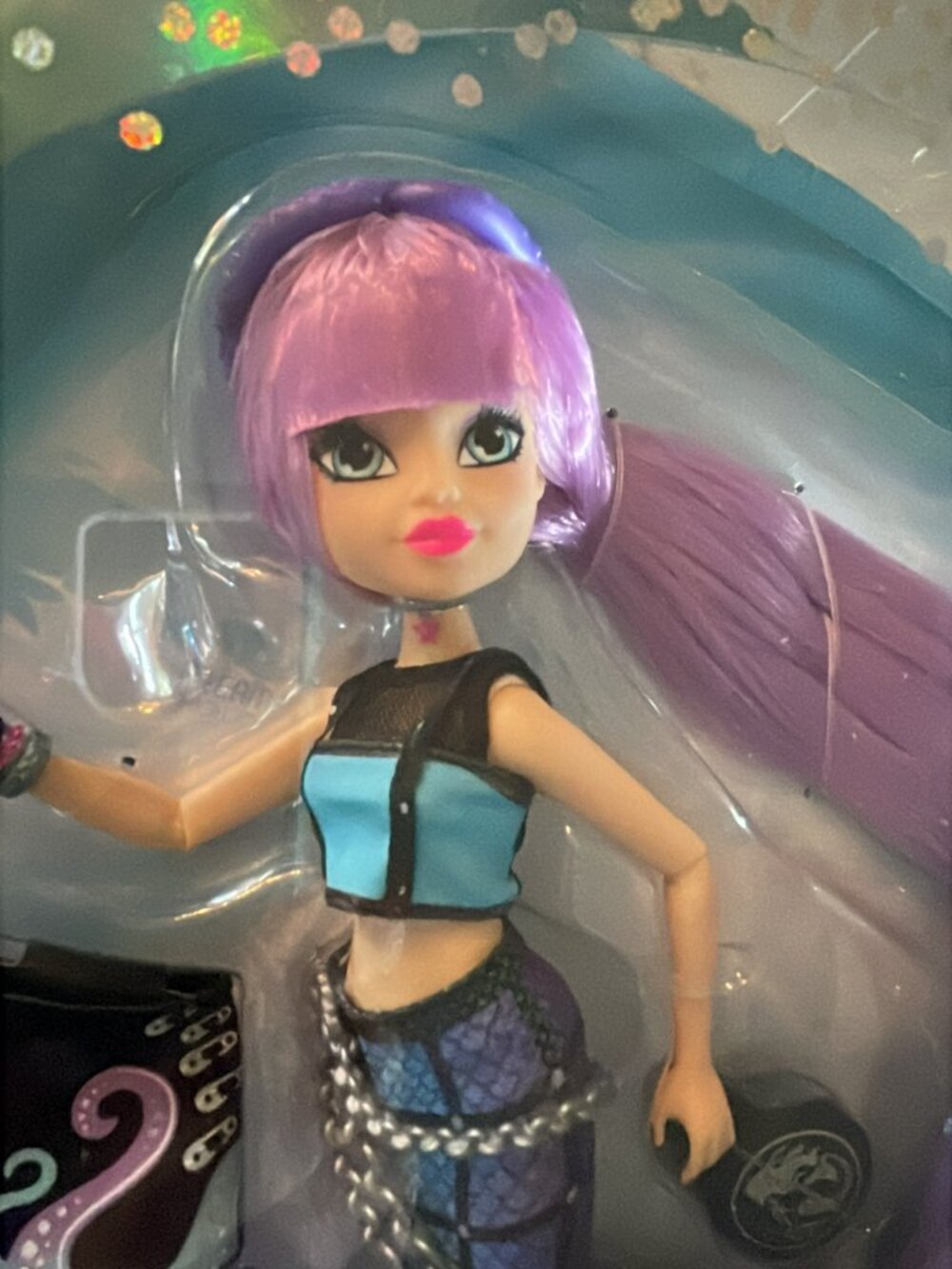 Mermaid High Doll Deluxe Mari & Accessories with Removable Tail - Long Hair